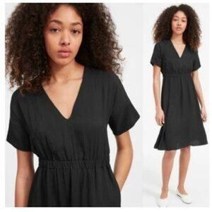EVERLANE Black Dress Japanese GoWeave V-Neck Short Sleeve Elastic Waist 0 EUC
